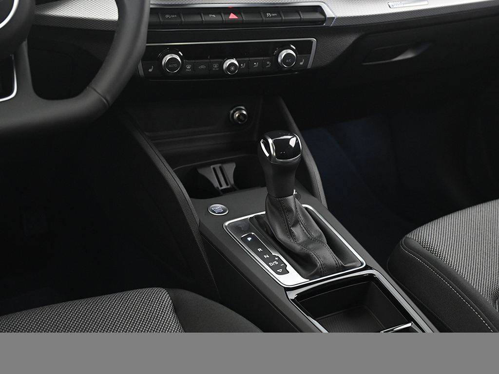 Audi Q2 35 TFSI S tronic advanced AHK+AssistenzpaketParken+Sonnenschutzverglasung