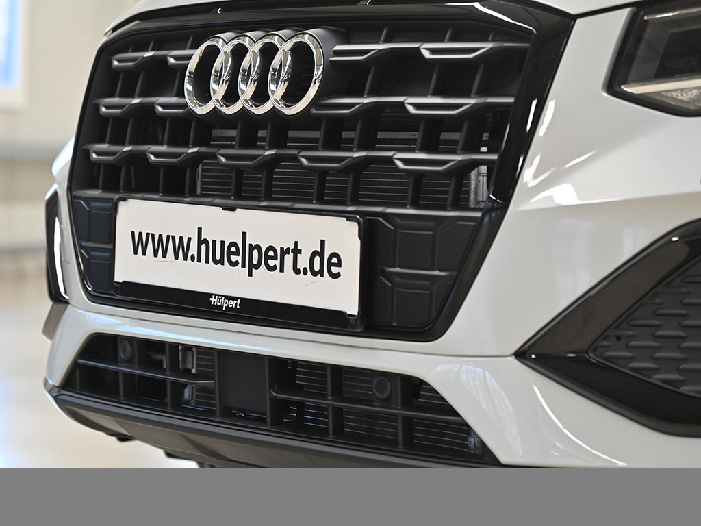 Audi Q2 35 TFSI S tronic advanced AHK+AssistenzpaketParken+Sonnenschutzverglasung