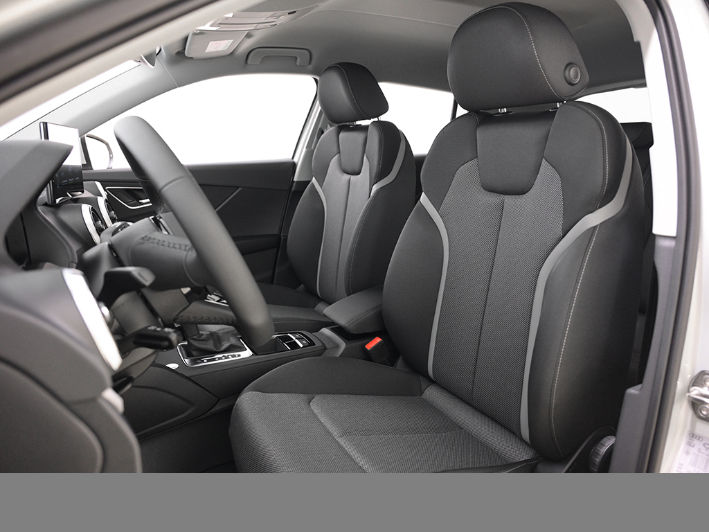 Audi Q2 35 TFSI S tronic advanced AHK+Sonnenschutzverglasung+Komfortpaket