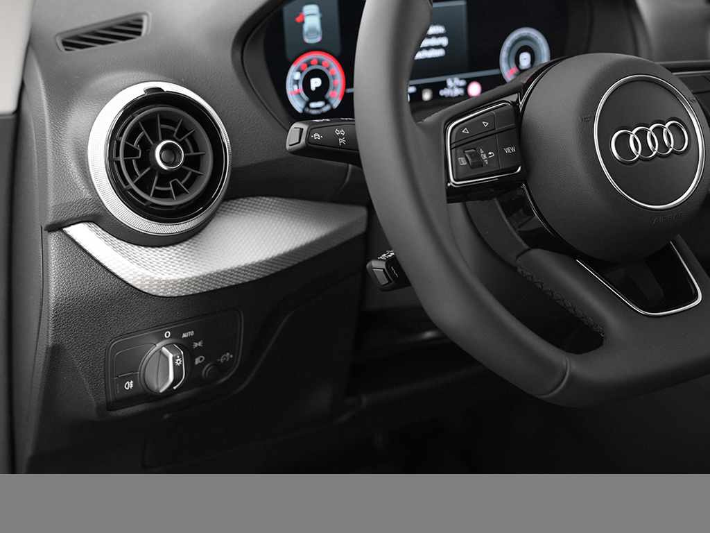 Audi Q2 35 TFSI S tronic advanced AHK+Sonnenschutzverglasung+Komfortpaket