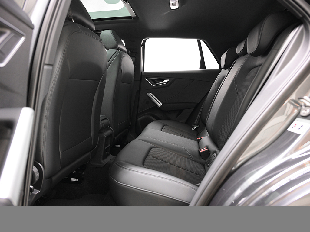 Audi Q2 35 TFSI S Line PANO+AHK+Sonnenschutzverglasung+Komfortpaket