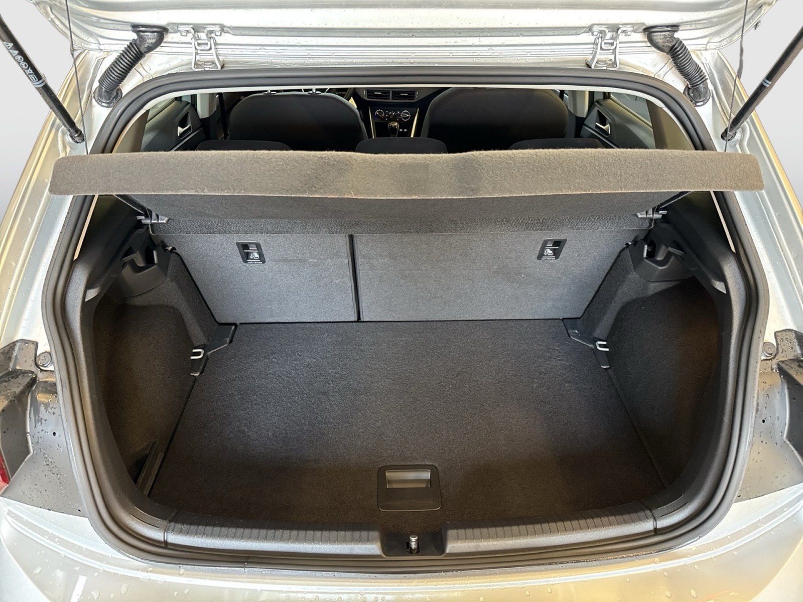 Volkswagen Polo 1.0 LIFE ACC NAVI CARPLAY LED SITZHEIZUNG