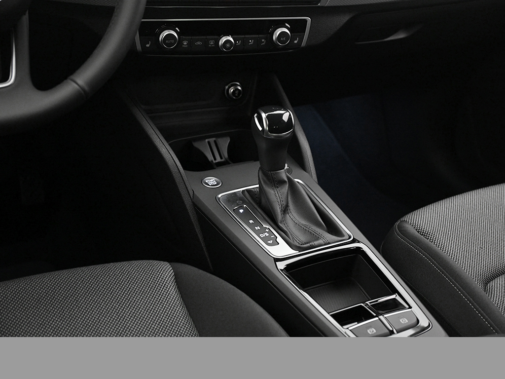 Audi Q2 35 TFSI S tronic advanced AHK+Sonnenschutzverglasung+Komfortpaket