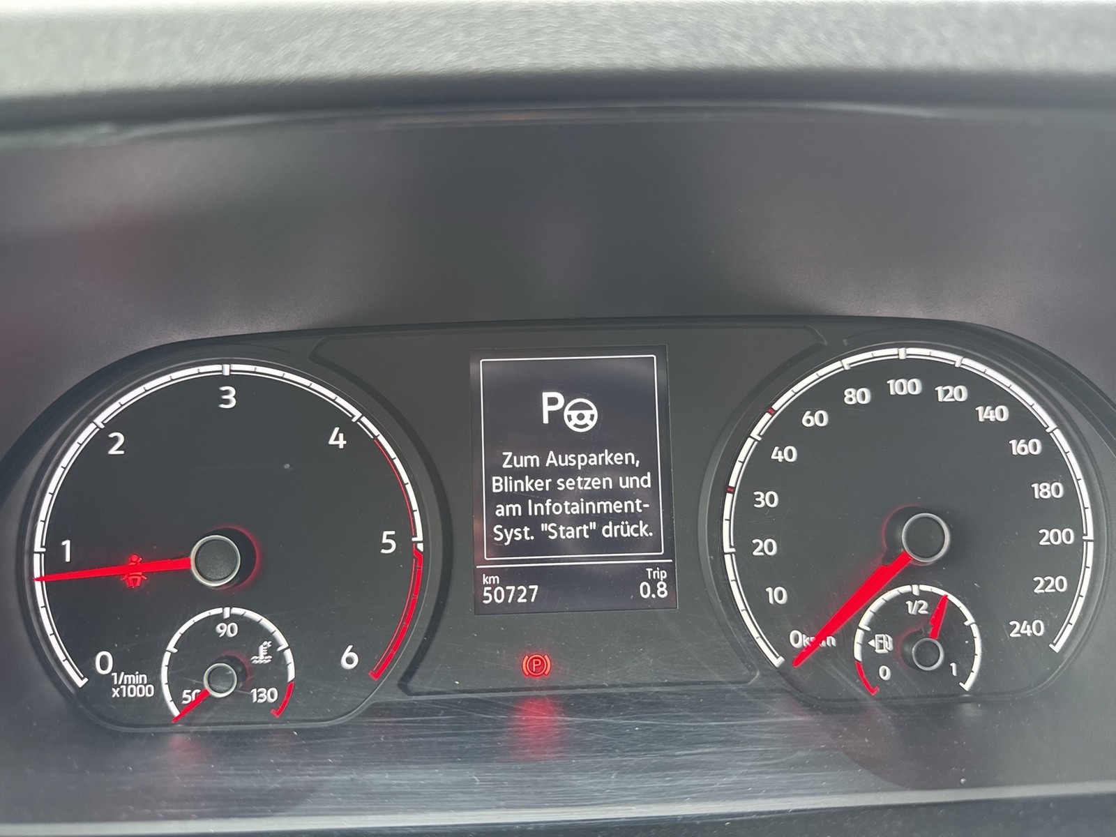 Volkswagen Caddy Maxi 2.0 Kombi LR 7SITZE AHK CAM ACC NAVI