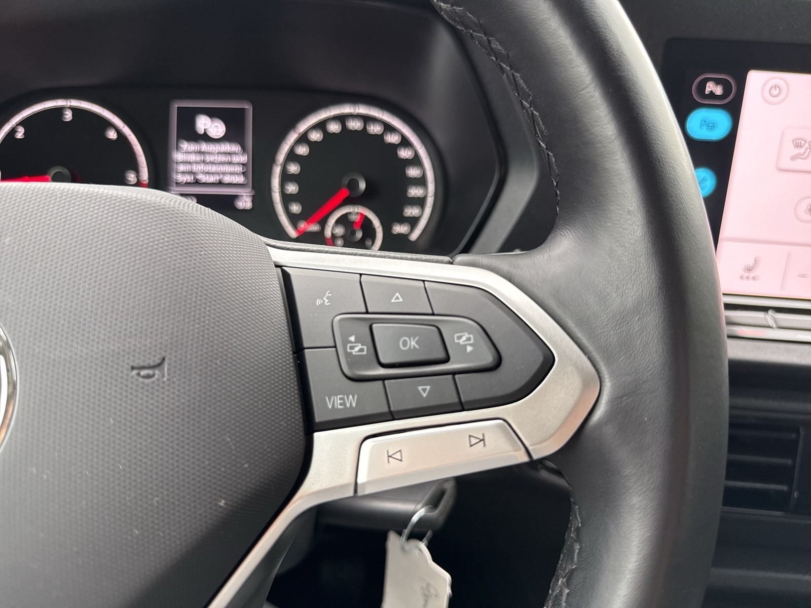 Volkswagen Caddy Maxi 2.0 Kombi LR 7SITZE AHK CAM ACC NAVI