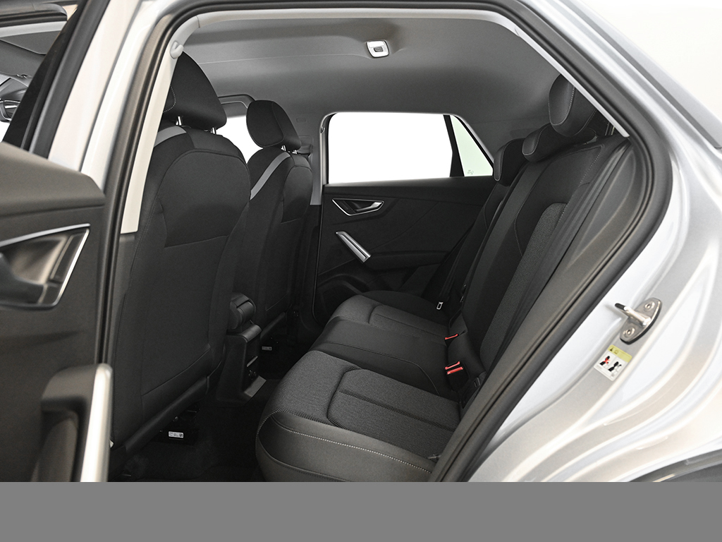 Audi Q2  advanced 35 s tronic AHK eKLAPPE CAM LM17