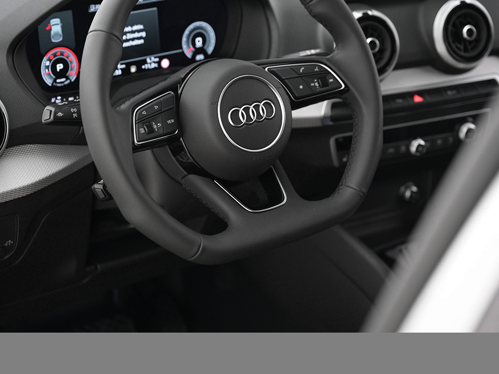 Audi Q2 35 TFSI S tronic advanced AHK+Sonnenschutzverglasung+Komfortpaket