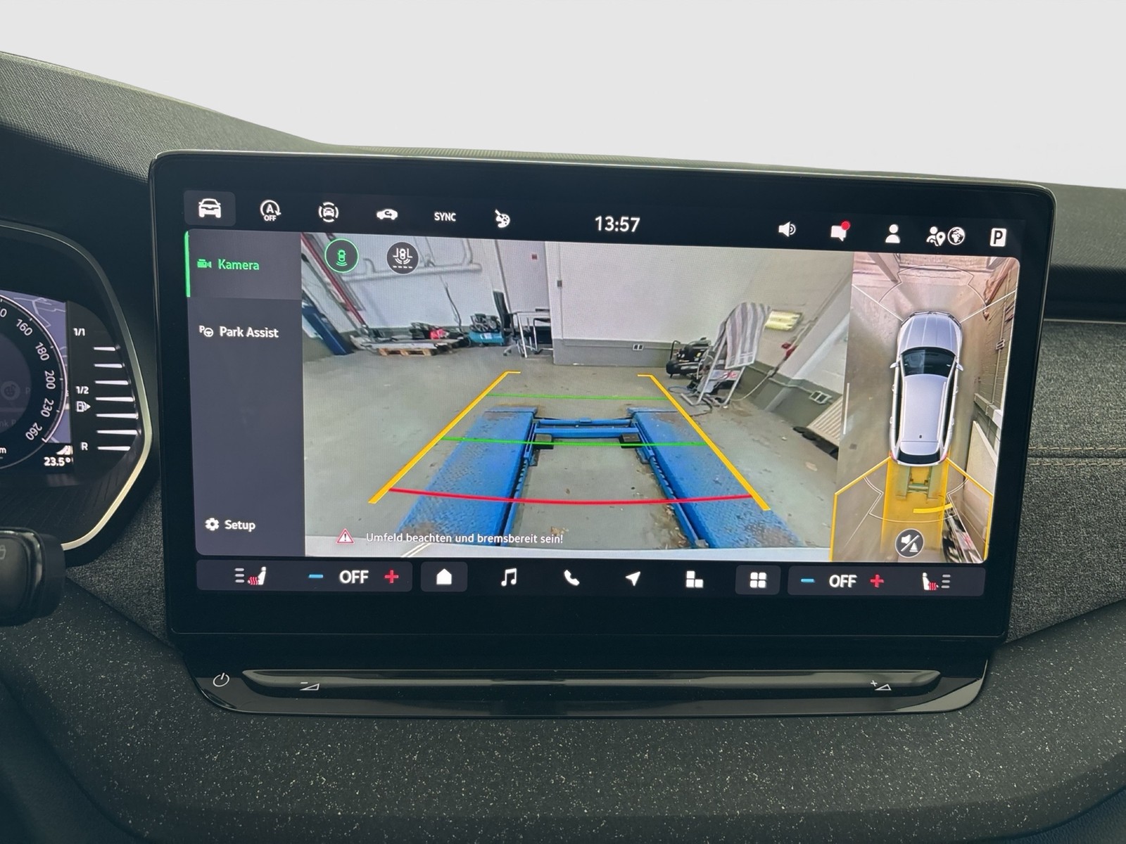 Skoda Octavia Combi 2.0 TOUR 360°CAM ACC HEADUP MATRIX