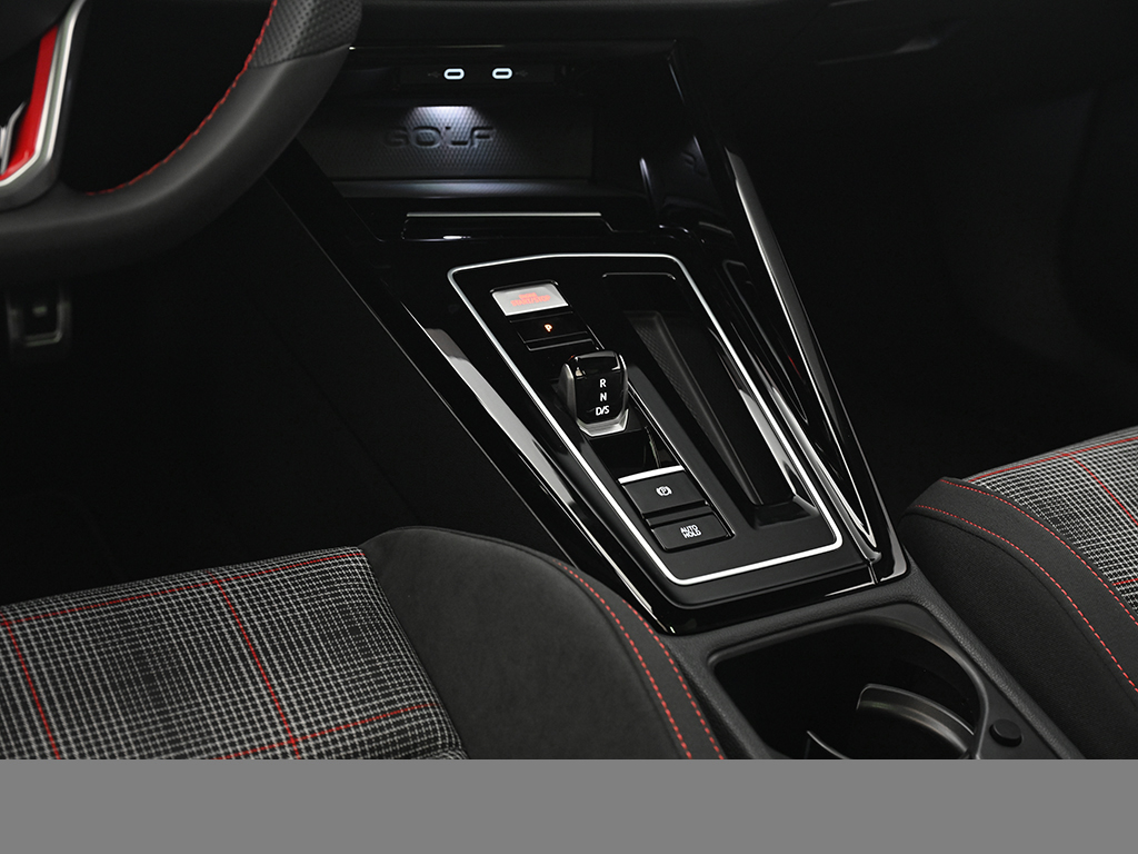 Volkswagen Golf GTI HARMANKARDON BLACKSTYLE PANO