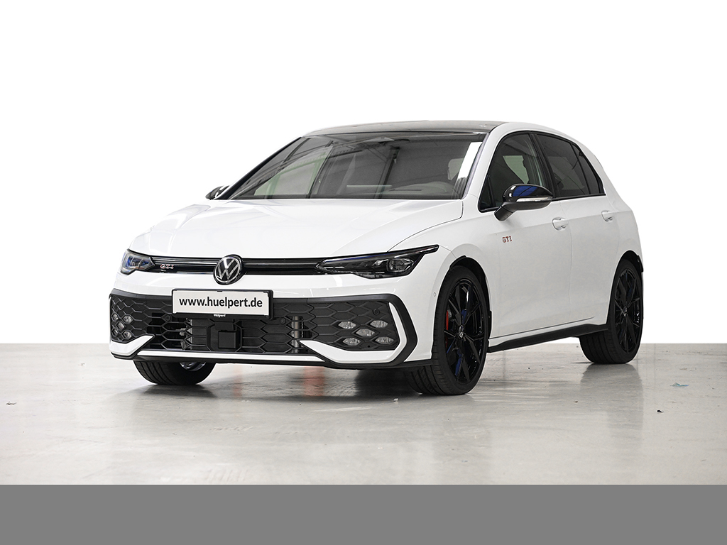 Volkswagen Golf GTI BLACKSTYLE PANO MATRIXLED AHK LM19