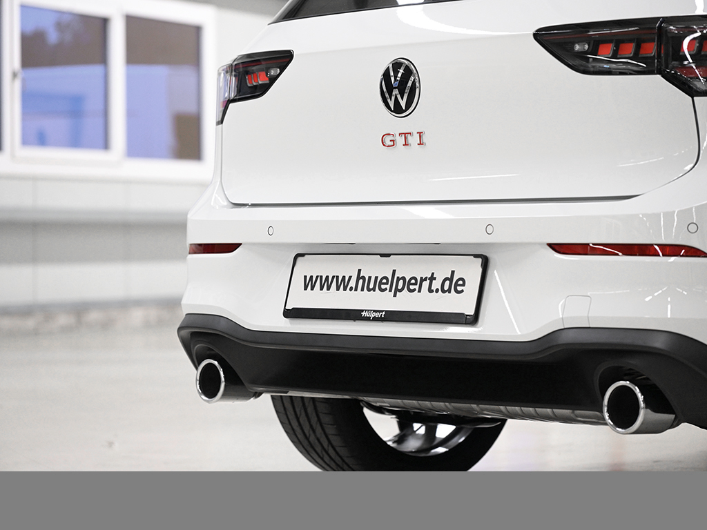 Volkswagen Golf GTI BLACKSTYLE PANO MATRIXLED AHK LM19