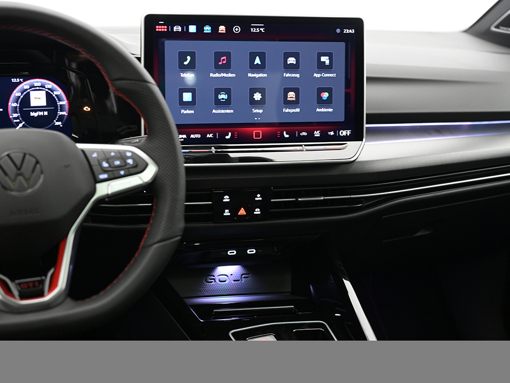 Volkswagen Golf GTI PANO HARMANKARDON BLACKSTYLE