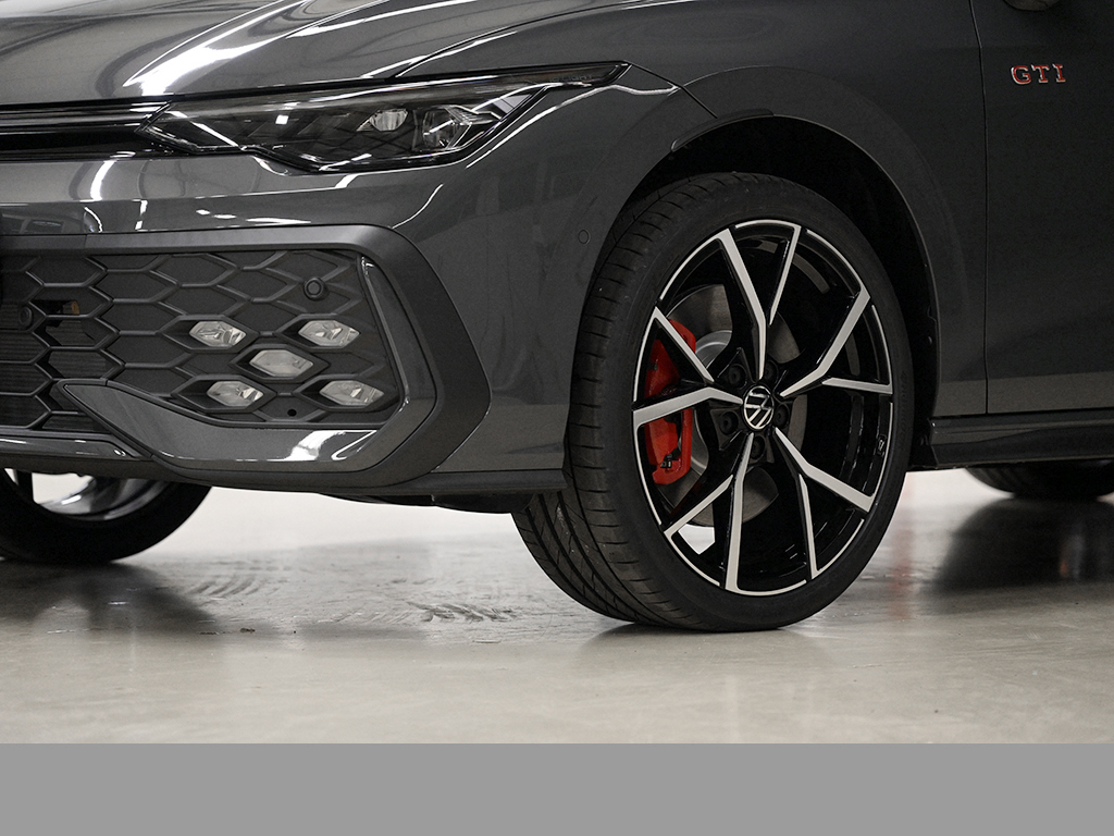 Volkswagen Golf GTI PANO HARMANKARDON BLACKSTYLE