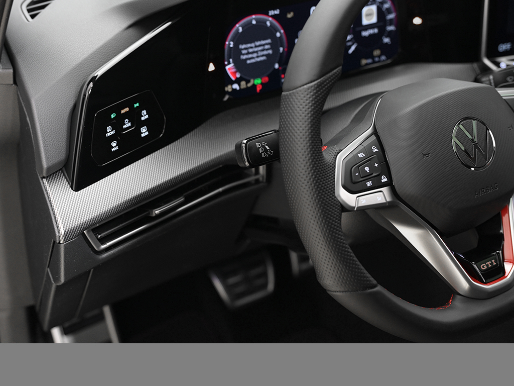 Volkswagen Golf GTI PANO HARMANKARDON BLACKSTYLE