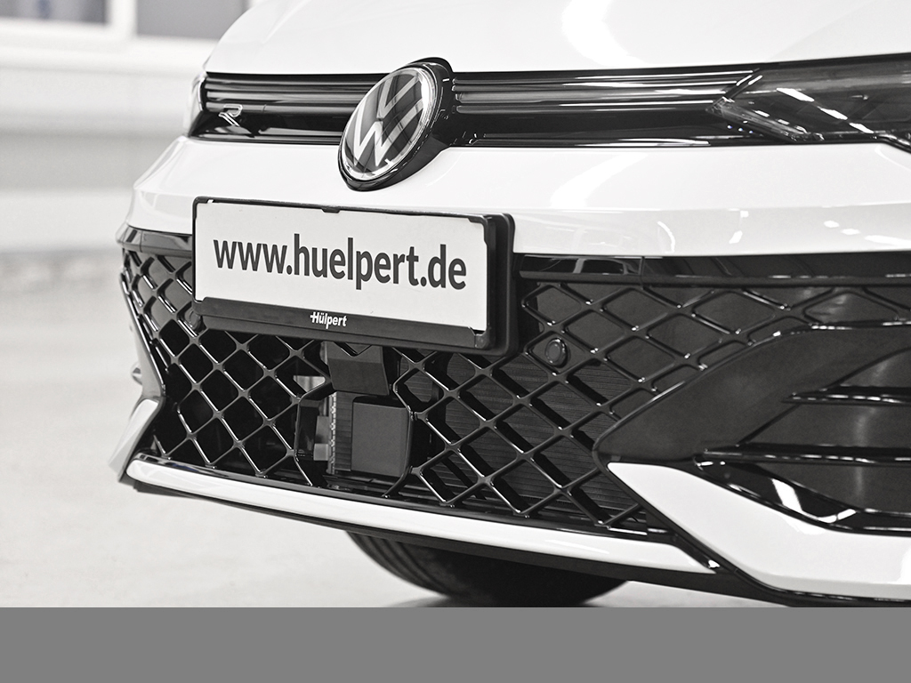 Volkswagen Golf 1.5 R-LINE DSG AHK ARMANKARDON BLACKSTYLE
