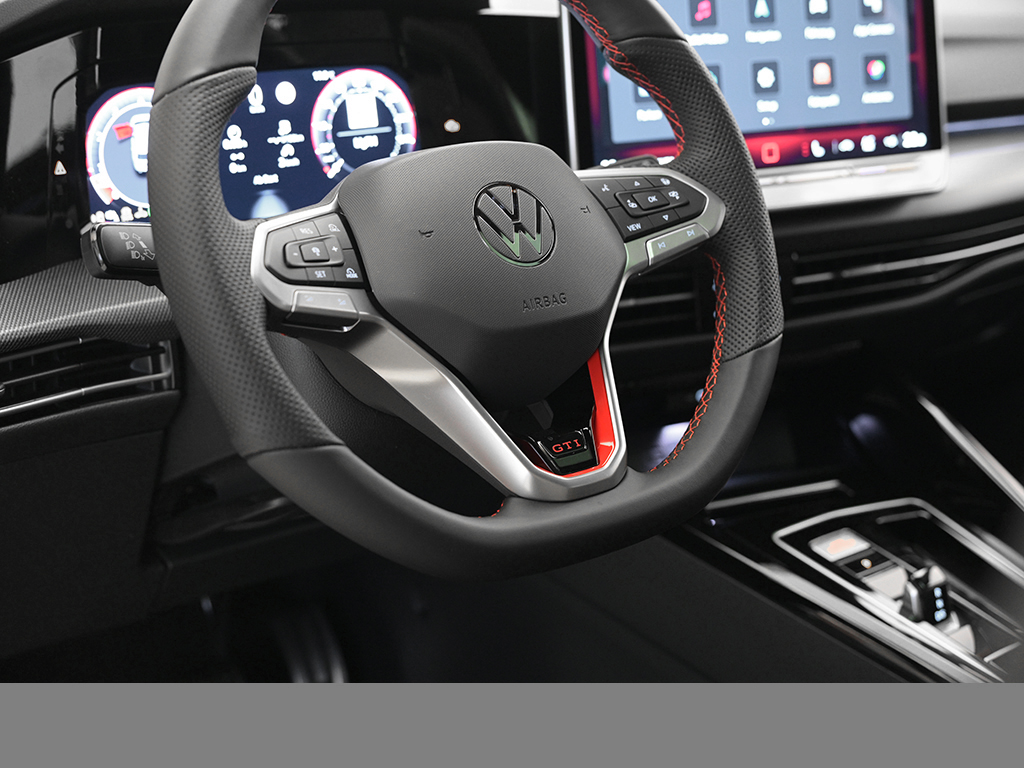 Volkswagen Golf GTI PANO BLACKSTYLE AHK LM19