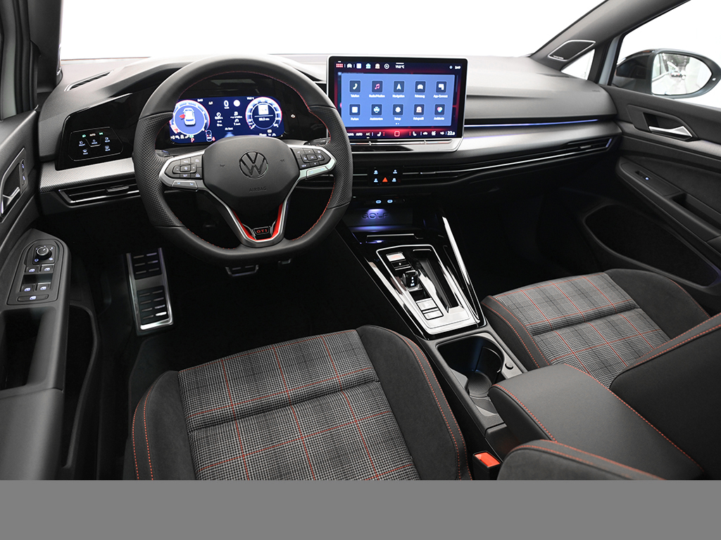 Volkswagen Golf GTI PANO BLACKSTYLE AHK LM19