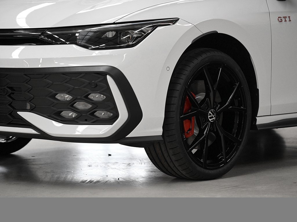Volkswagen Golf GTI PANO BLACKSTYLE AHK LM19