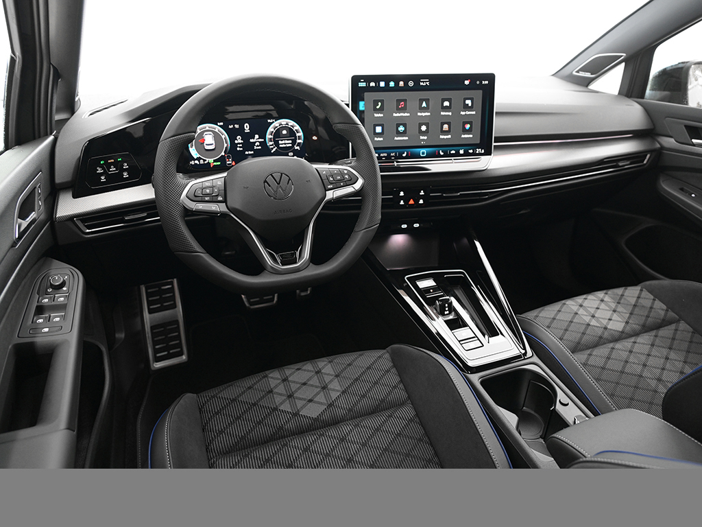 Volkswagen Golf 1.5 R-LINE DSG BLACKSTYLE MATRIXLED AHK