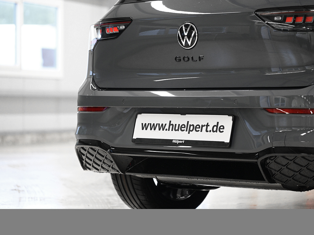 Volkswagen Golf 1.5 R-LINE DSG BLACKSTYLE MATRIXLED AHK