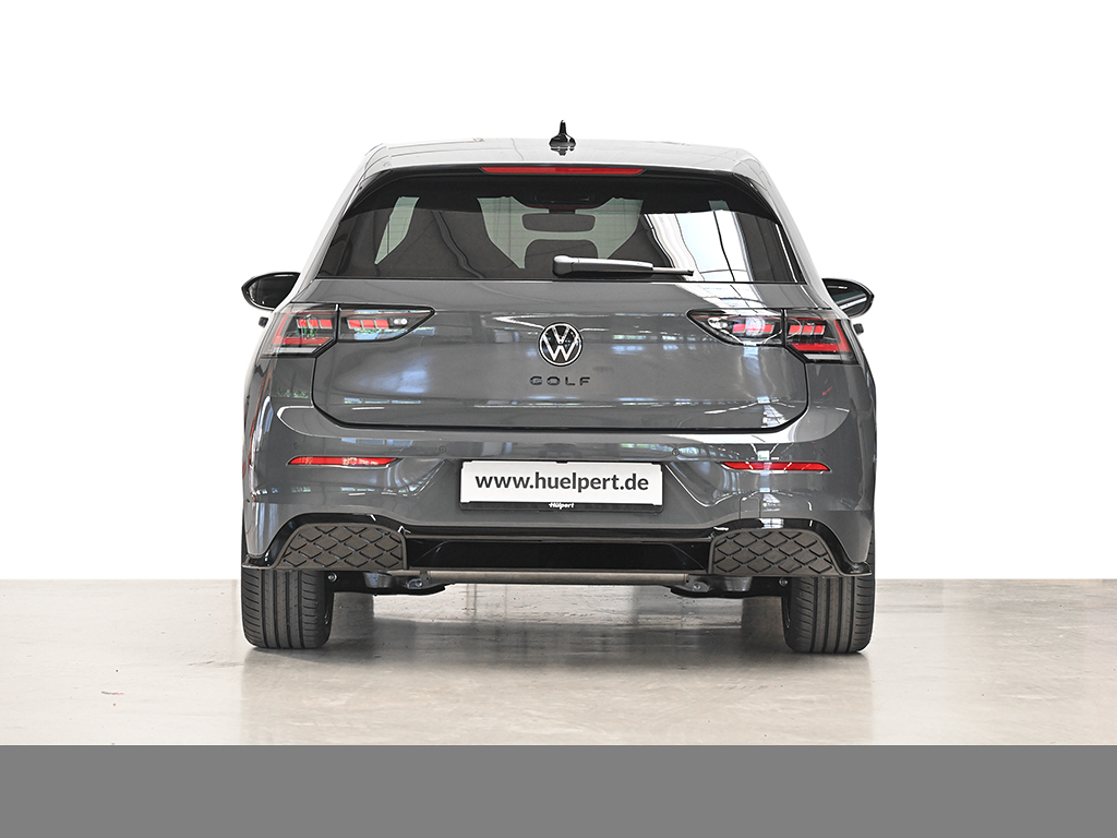 Volkswagen Golf 1.5 R-LINE DSG BLACKSTYLE AHK MATRIXLED