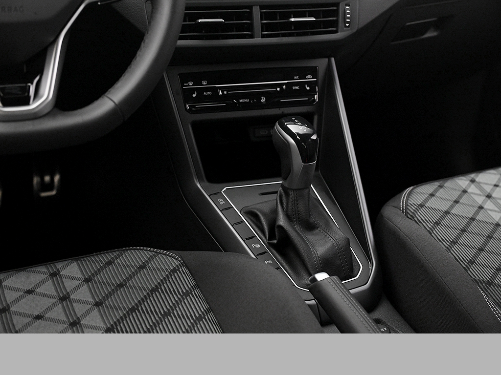 Volkswagen Taigo 1.0 R-LINE BLACK STYLE CAM ACC LM18 MATRIX