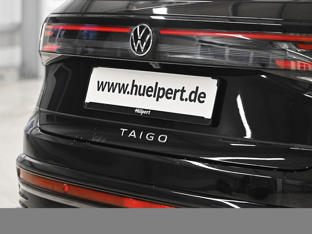 Volkswagen Taigo 1.0 R-LINE BLACK STYLE CAM ACC LM18 MATRIX