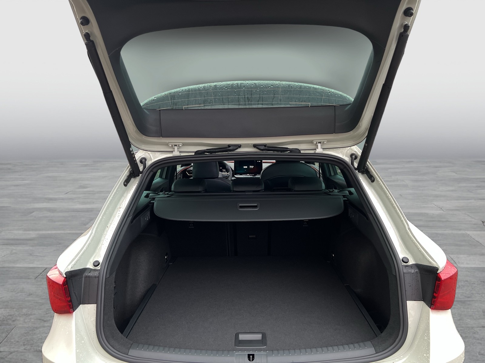 Cupra Leon ST 1.5 DSG AHK CAM KEYLESS eKLAPPE NAVI