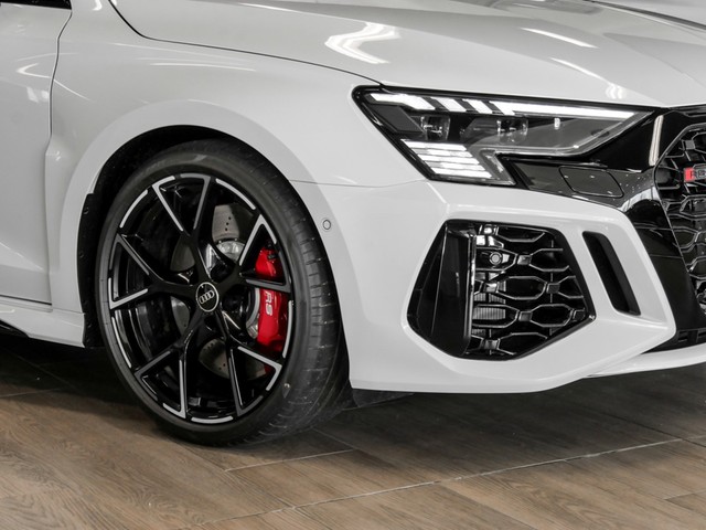Audi RS3 Qu. BLACKPAK PANO B&O SPORTABGAS LEDER