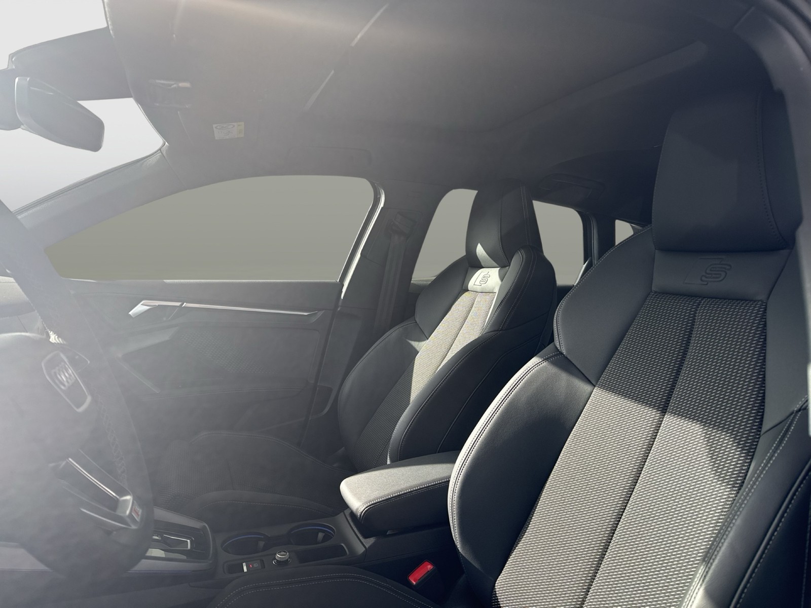 Audi A3 Sportback 35 S LINE PANO SONOS CAM ACC LM18