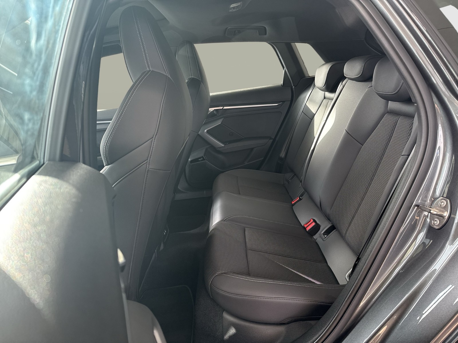 Audi A3 Sportback 35 S LINE PANO SONOS CAM ACC LM18