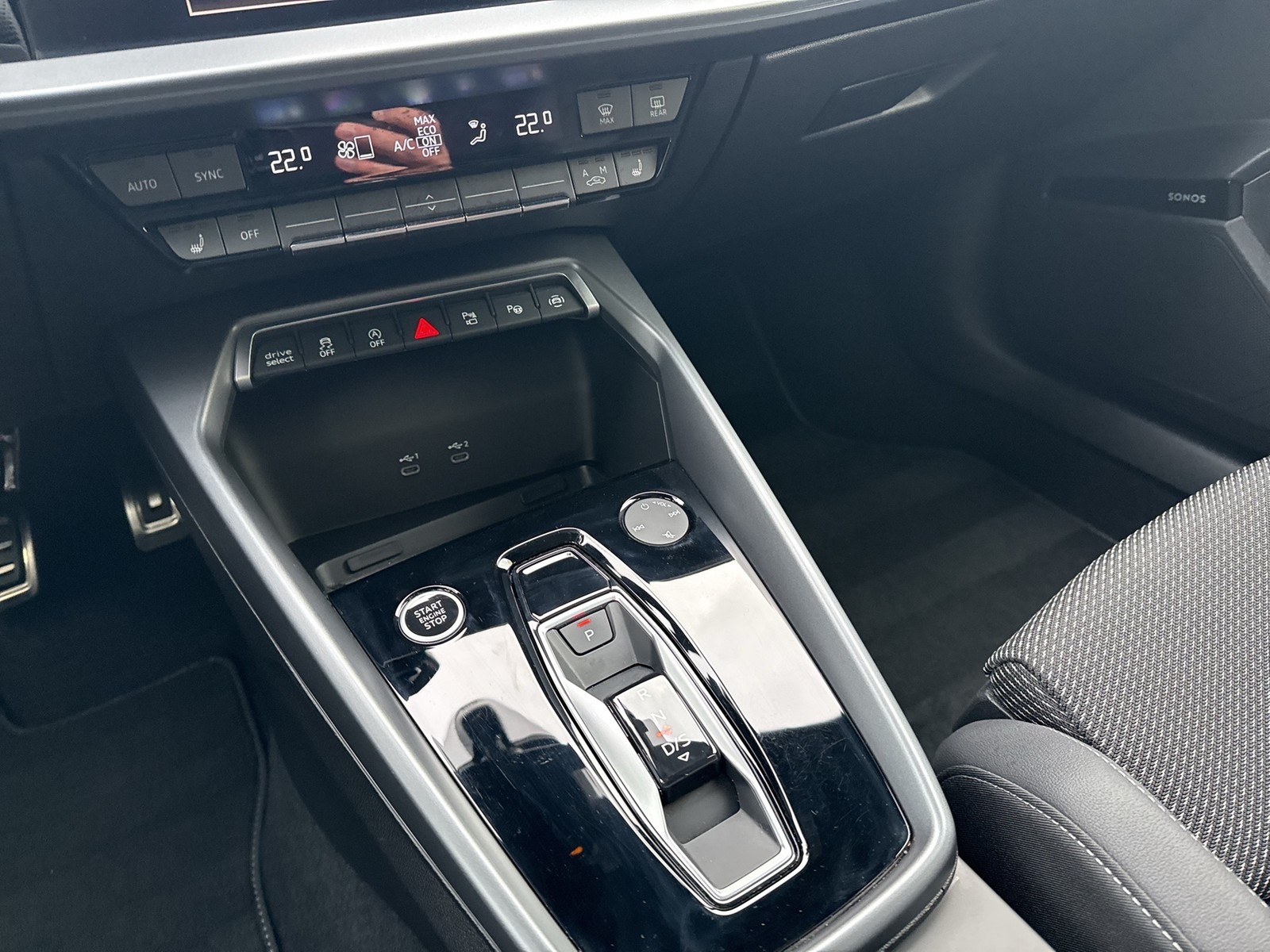 Audi A3 Sportback 35 S LINE PANO SONOS CAM ACC LM18