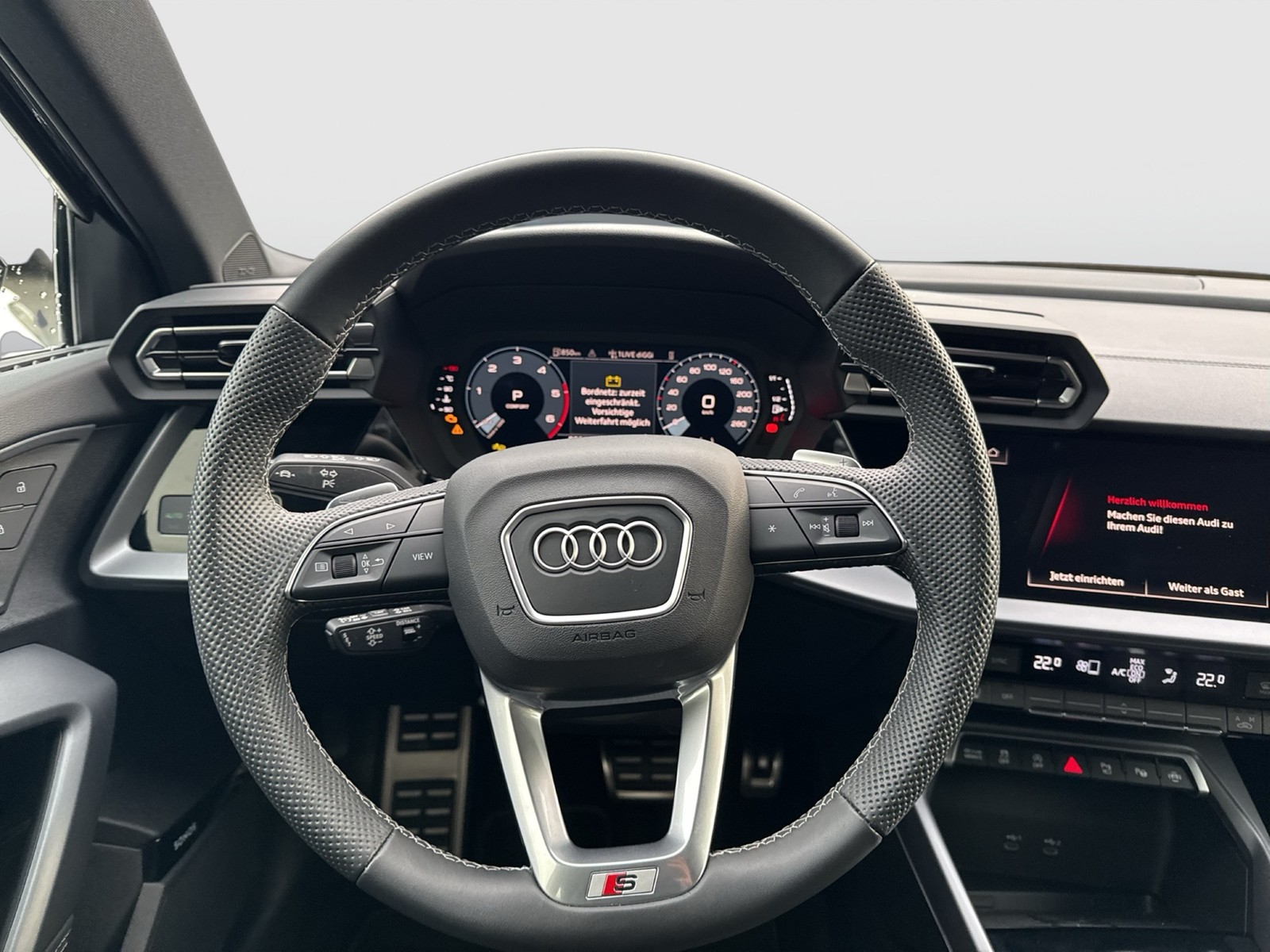 Audi A3 Sportback 35 S LINE PANO SONOS CAM ACC LM18