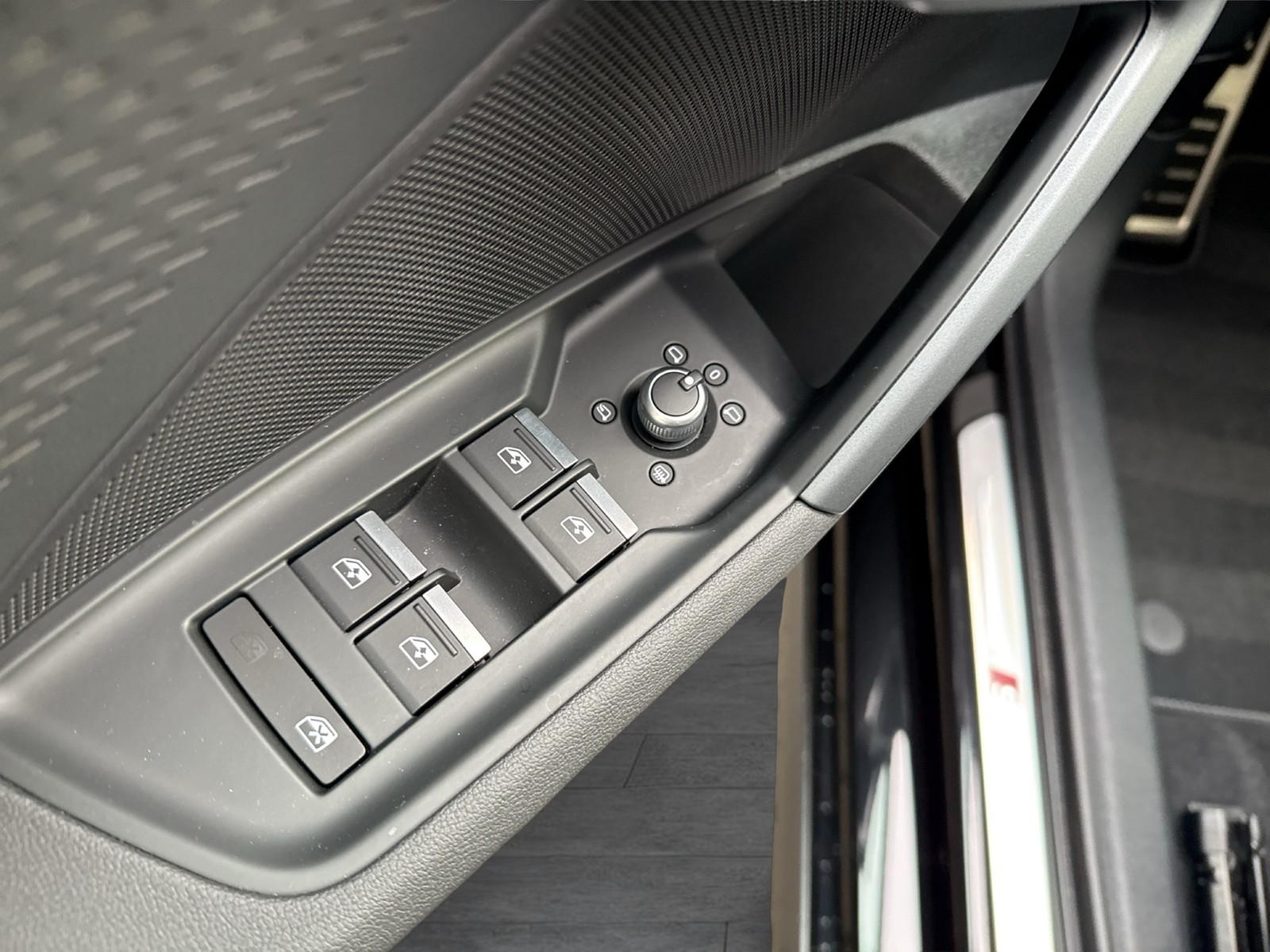 Audi A3 Sportback 35 S LINE PANO SONOS CAM ACC LM18