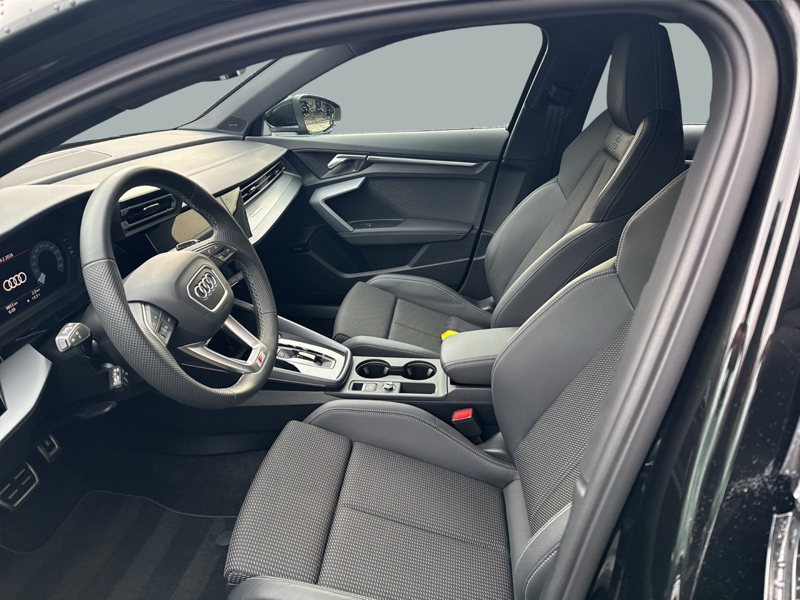 Audi A3 Sportback 35 S LINE PANO SONOS CAM ACC LM18