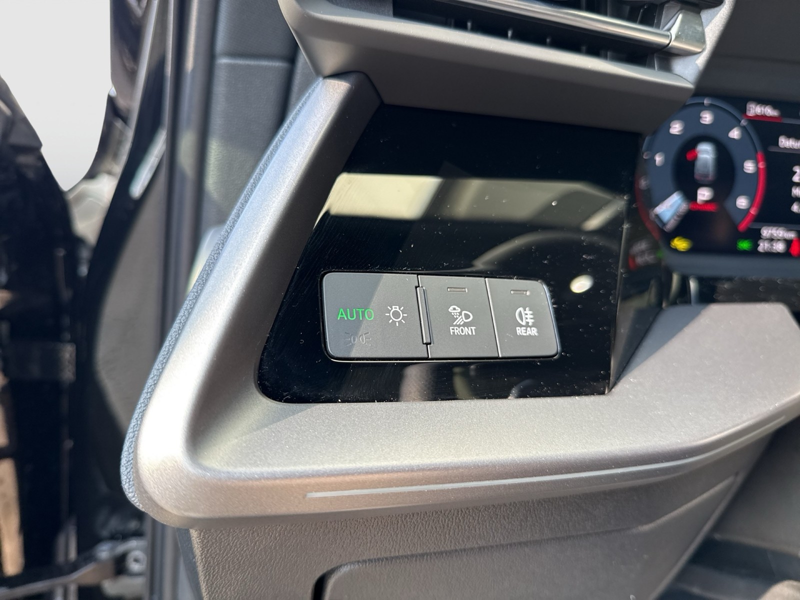 Audi A3 Sportback 35 S LINE PANO SONOS CAM ACC LM18