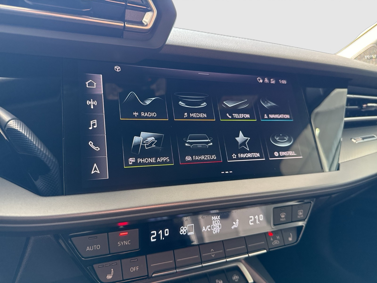 Audi A3 Sportback 35 S LINE PANO SONOS CAM ACC LM18