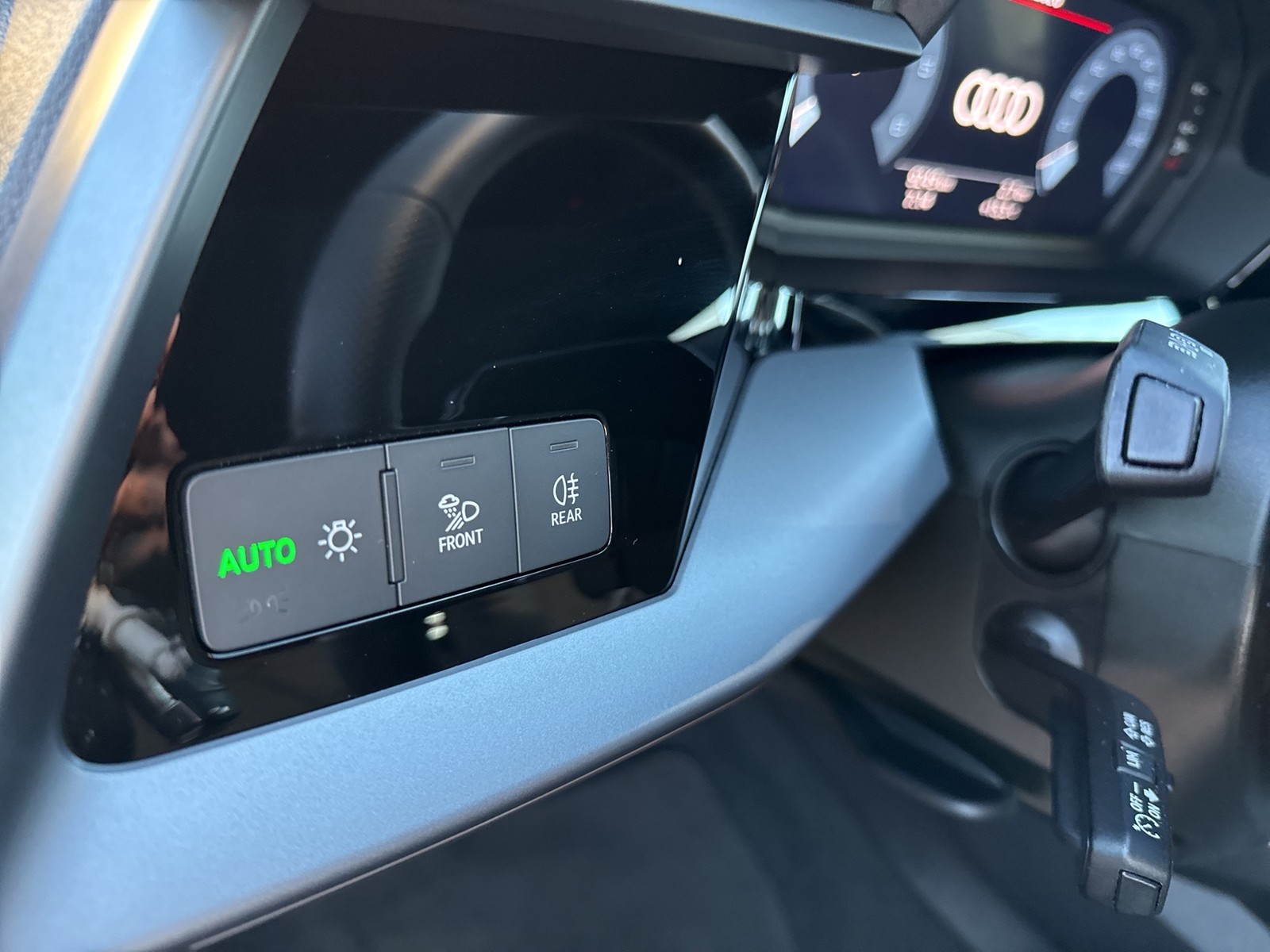 Audi A3 Sportback 35 S LINE PANO SONOS CAM ACC LM18