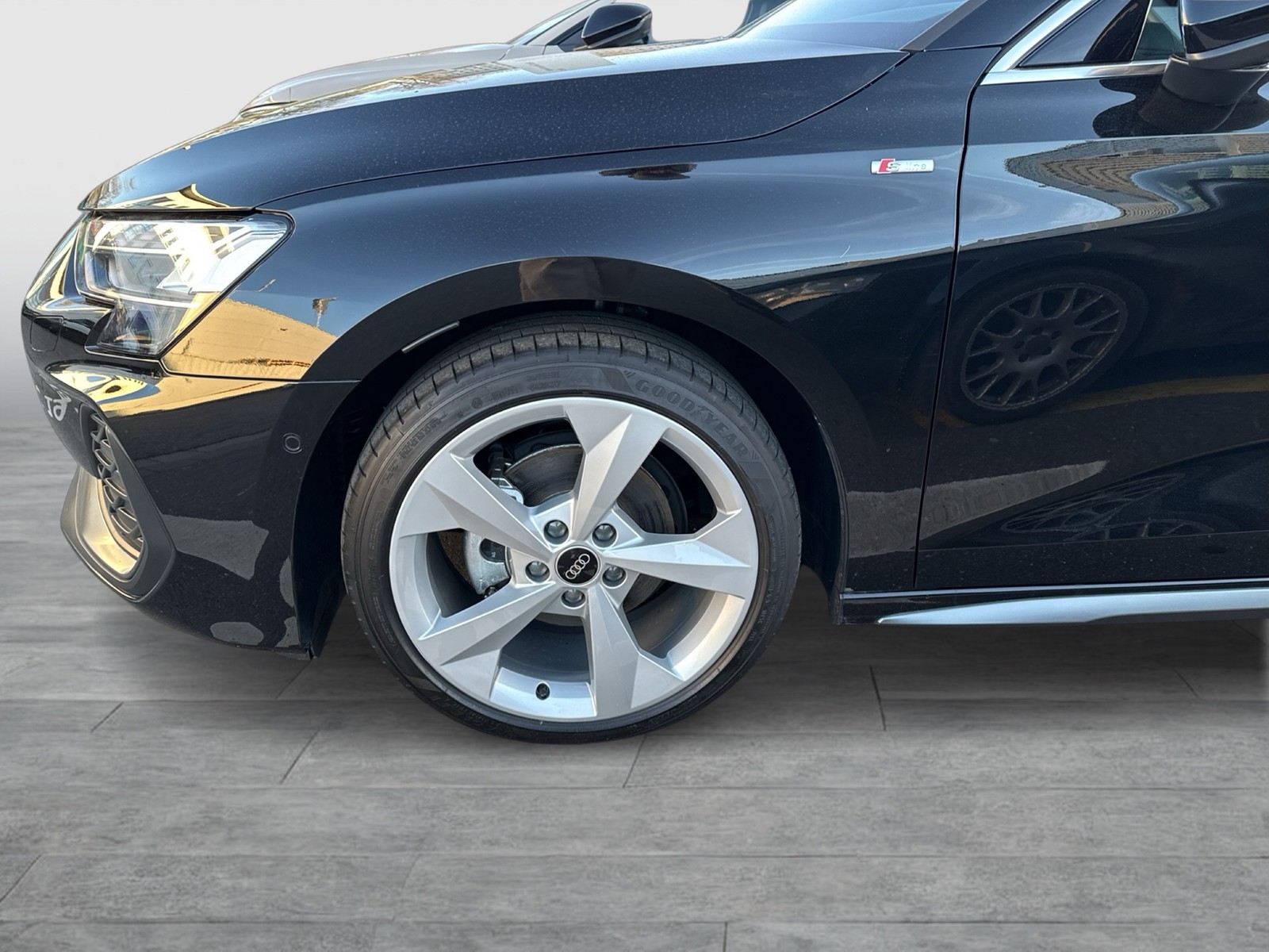 Audi A3 Sportback 35 S LINE PANO SONOS CAM ACC LM18