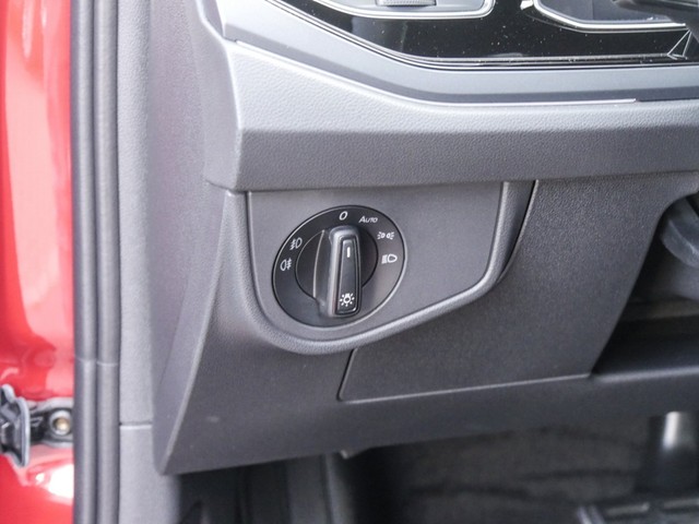 Volkswagen Taigo 1.5 R-LINE BLACKSTYLE KAMERA ALU18 NAVI AHK