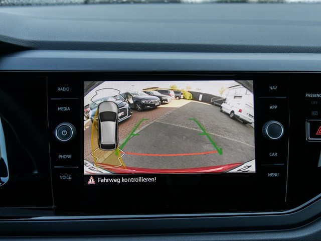 Volkswagen Taigo 1.5 R-LINE BLACKSTYLE KAMERA ALU18 NAVI AHK