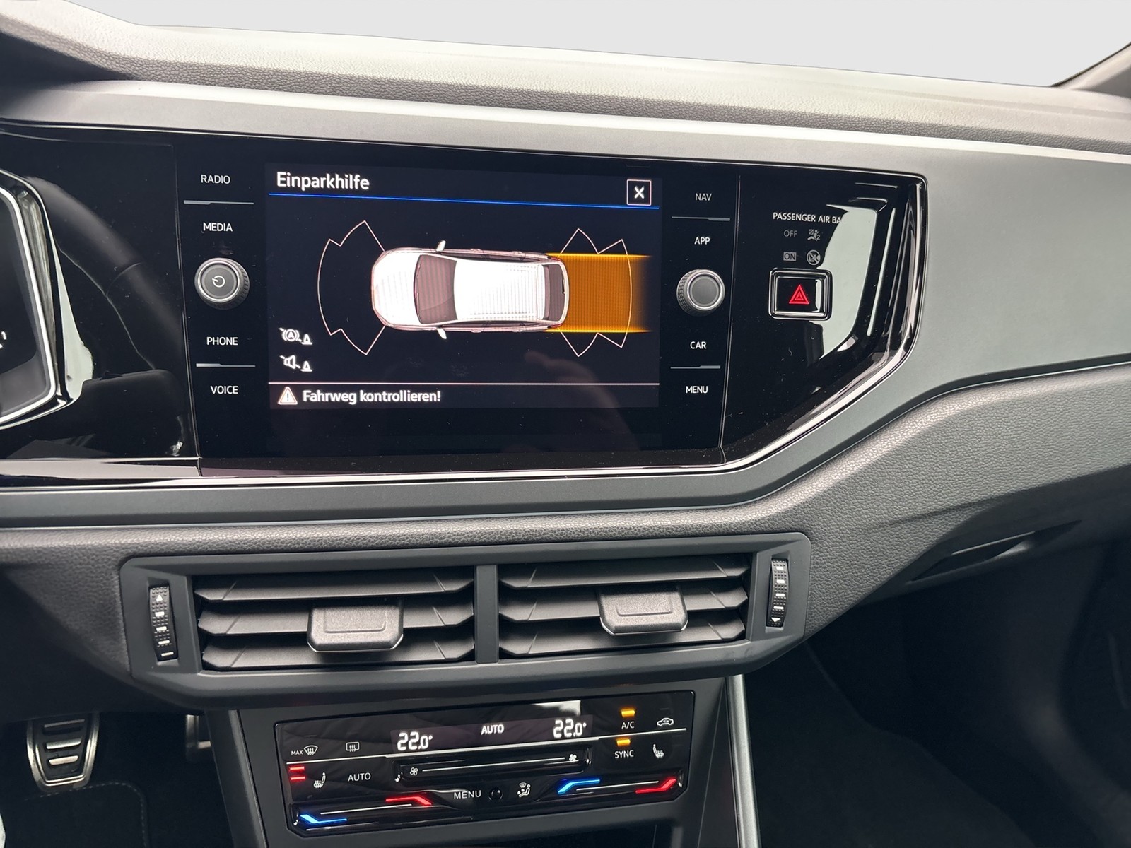 Volkswagen Taigo 1.0 R-LINE ACC LM17 NAVI CARPLAY SITZHEIZ.