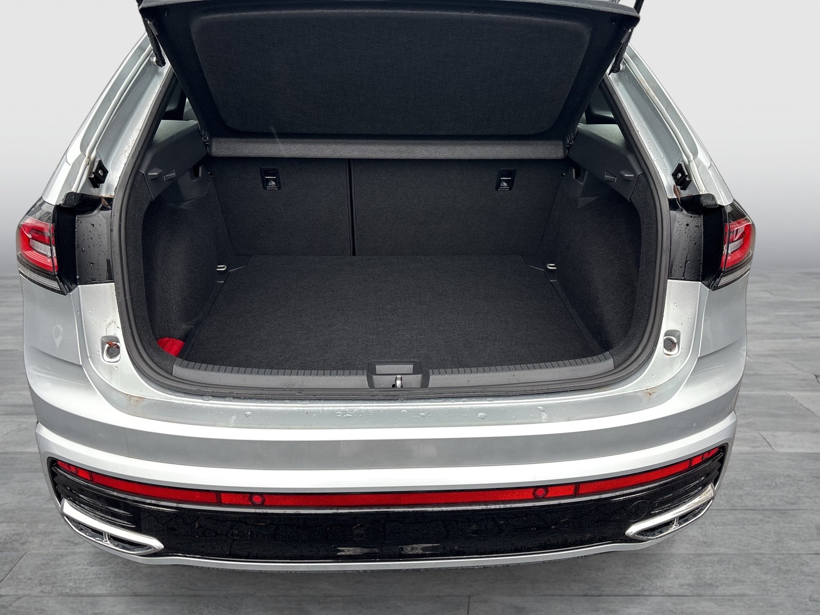 Volkswagen Taigo 1.0 R-LINE ACC LM17 NAVI CARPLAY SITZHEIZ.