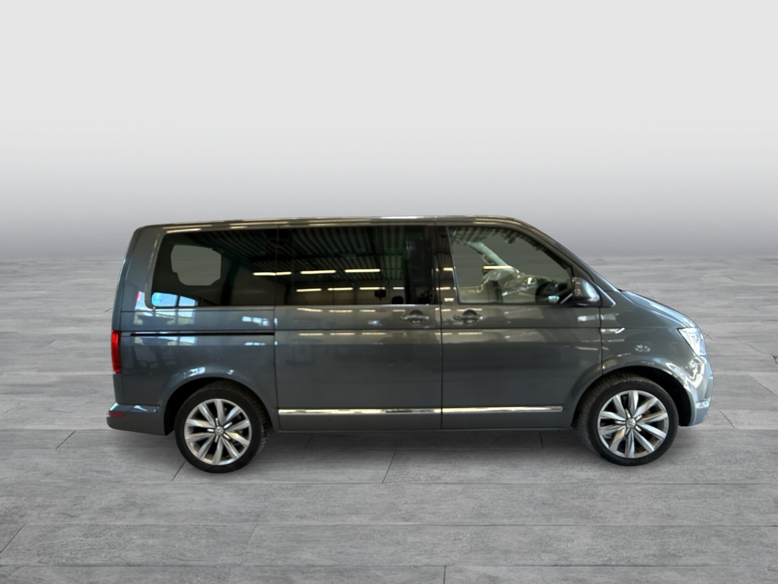 Volkswagen T6 Multivan 2.0 GENERATION SIX 4X4 AHK CAM LM18