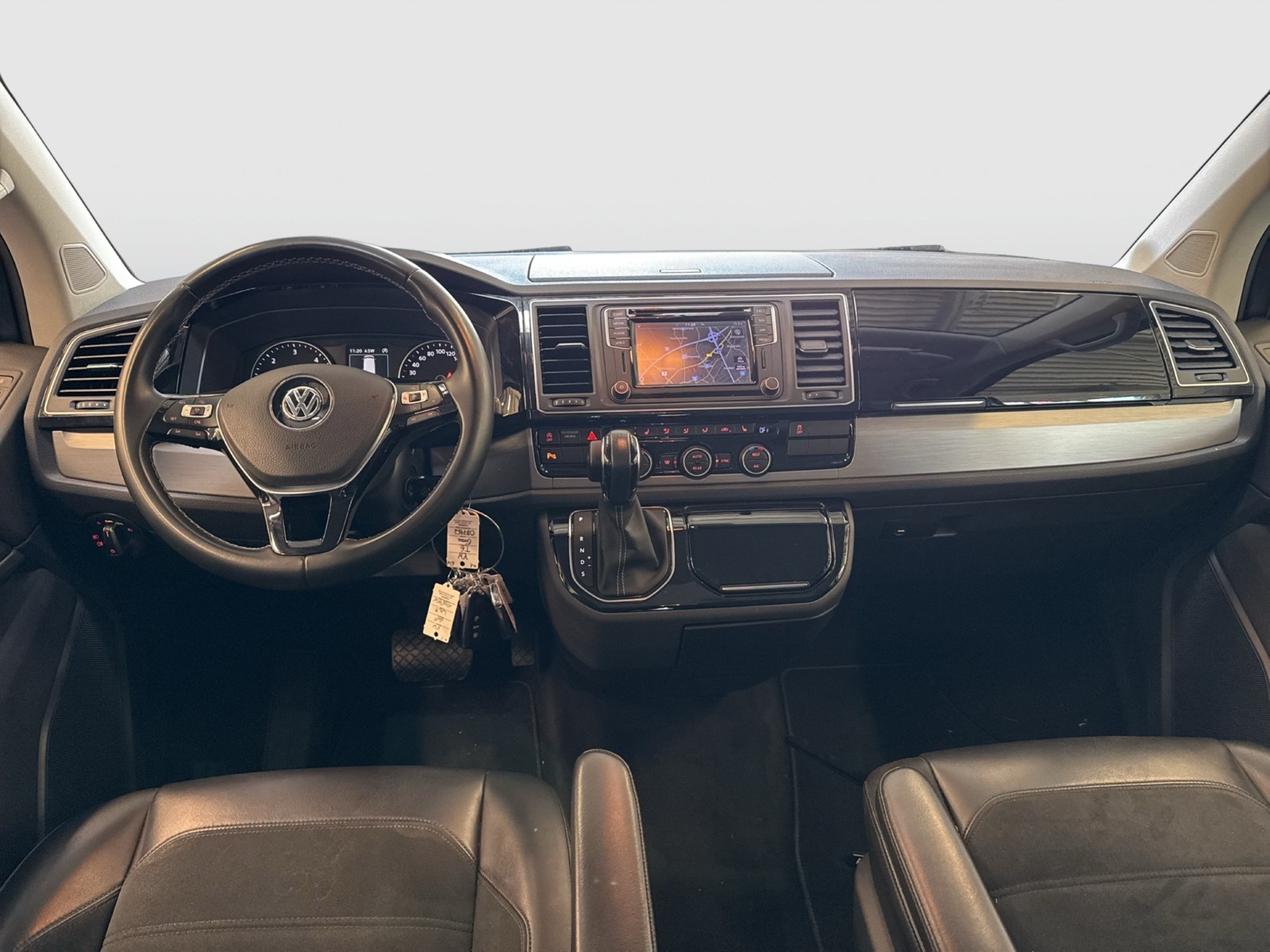 Volkswagen T6 Multivan 2.0 GENERATION SIX 4X4 AHK CAM LM18