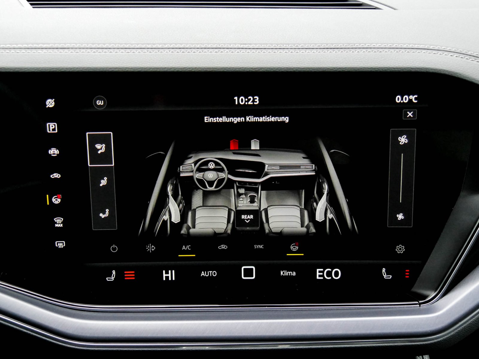 Volkswagen Touareg V6 R-LINE NEUES MODELL AHK HEADUP eSITZE