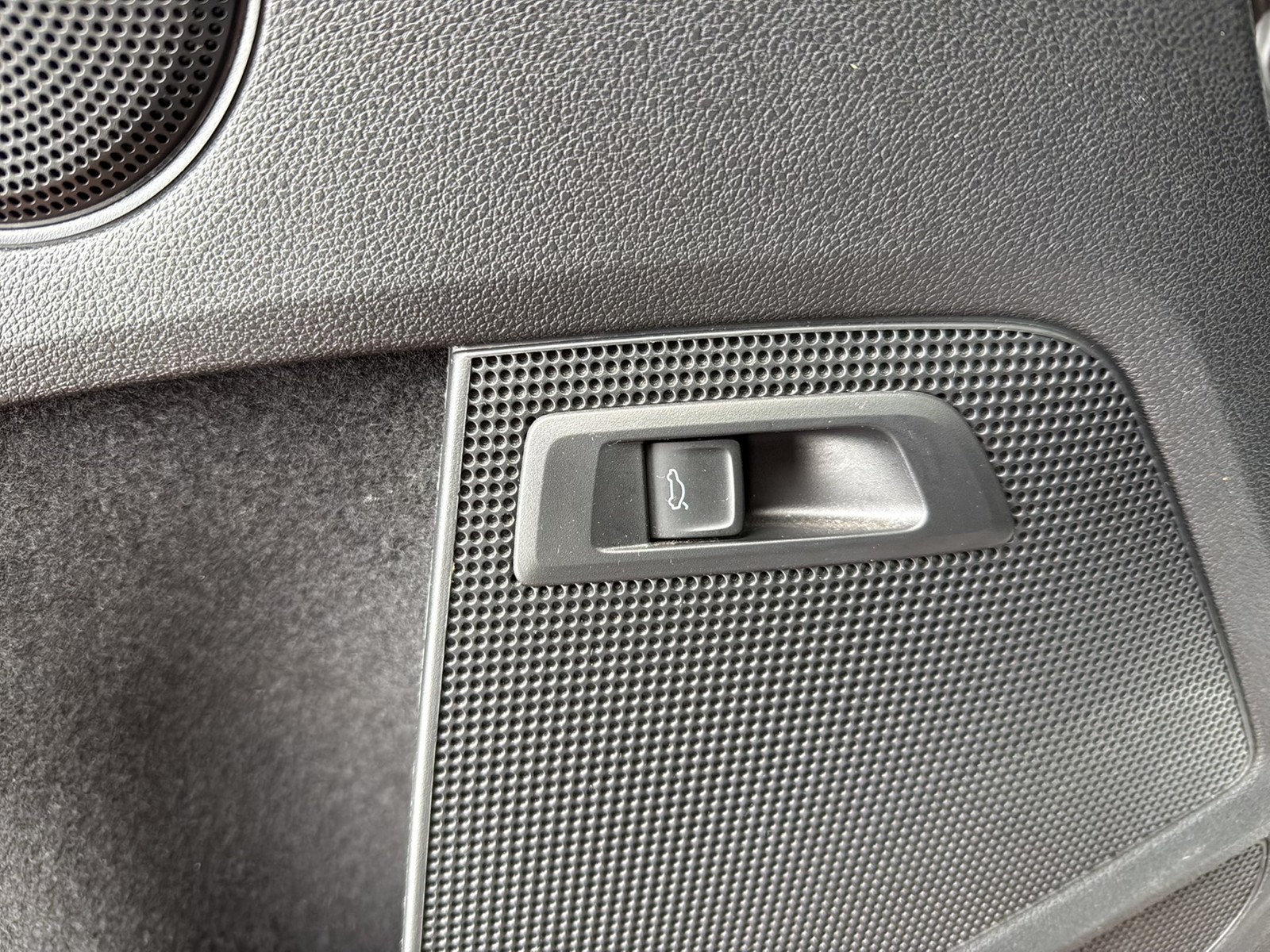 Skoda Kodiaq 2.0 STYLE 4X4 AHK CAM ACC CARPLAY SITZHZ.