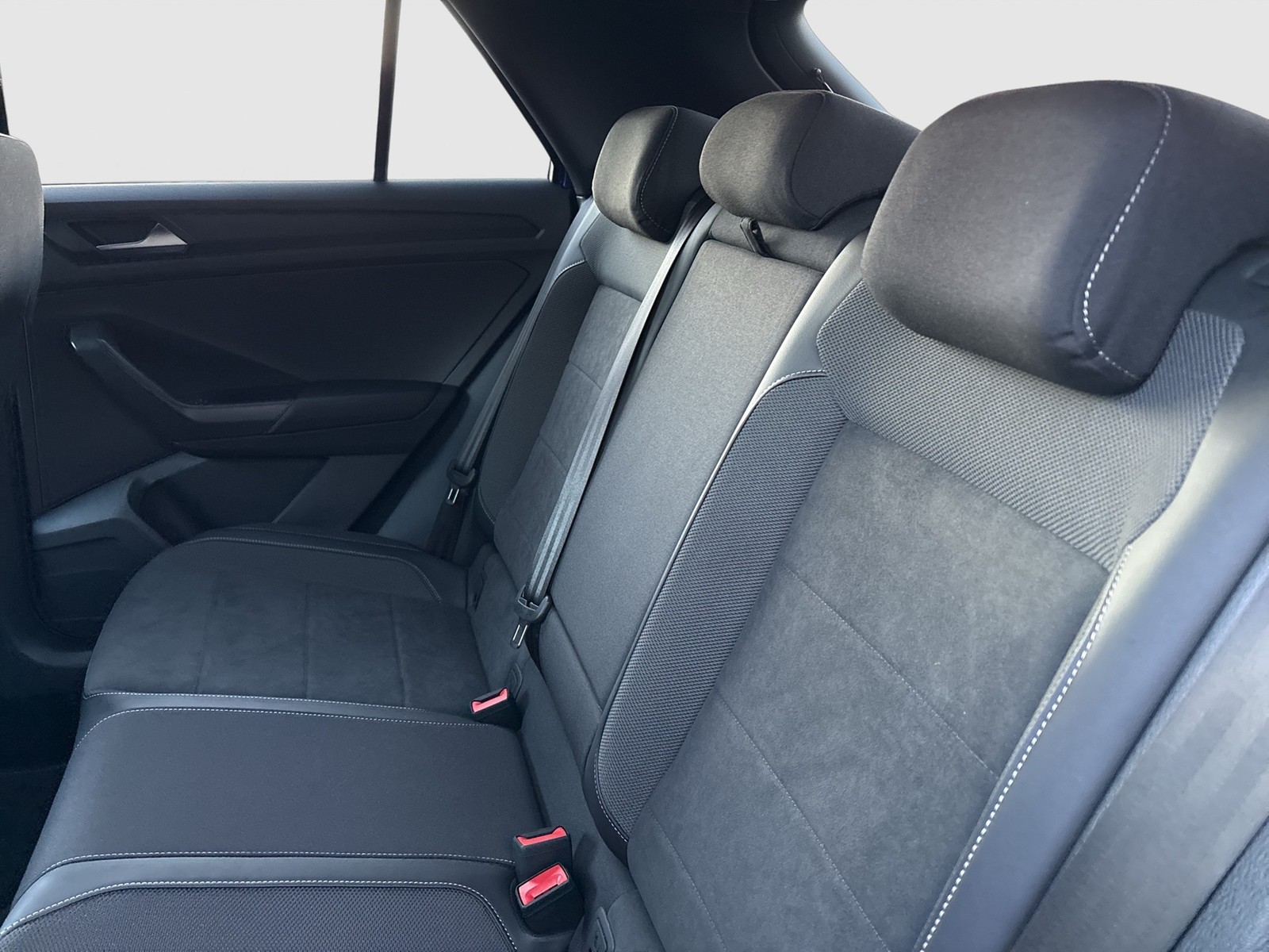 Volkswagen T-Roc 2.0 R-LINE 4X4 ACC LED+ NAVI ALU17 DCC