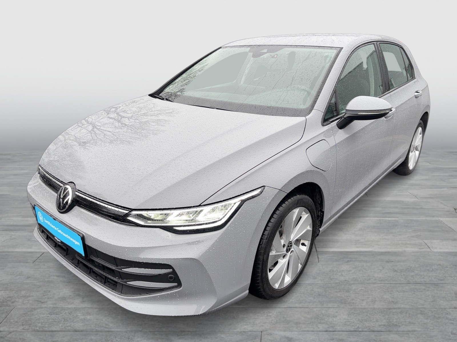 Volkswagen Golf VIII 1.5 HYBRID LIFE FACELIFT ACC CARPLAY