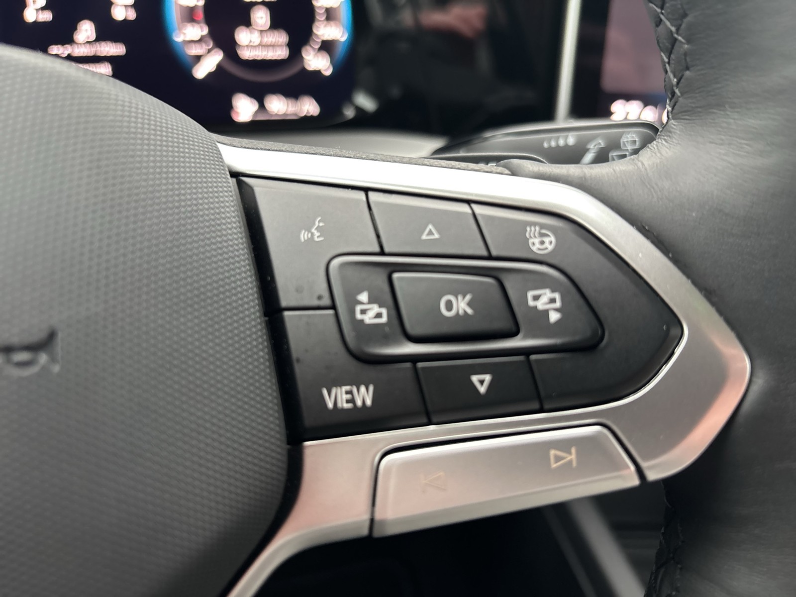 Volkswagen Golf VIII 1.5 HYBRID LIFE FACELIFT ACC CARPLAY